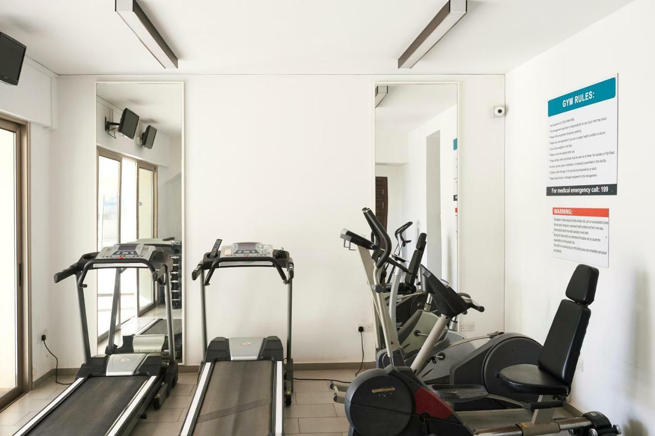 Finikoudes Luxury Apartments Larnaca Ngoại thất bức ảnh